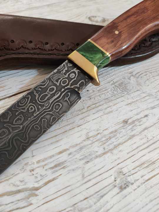 Random Pattern Damascus Knife